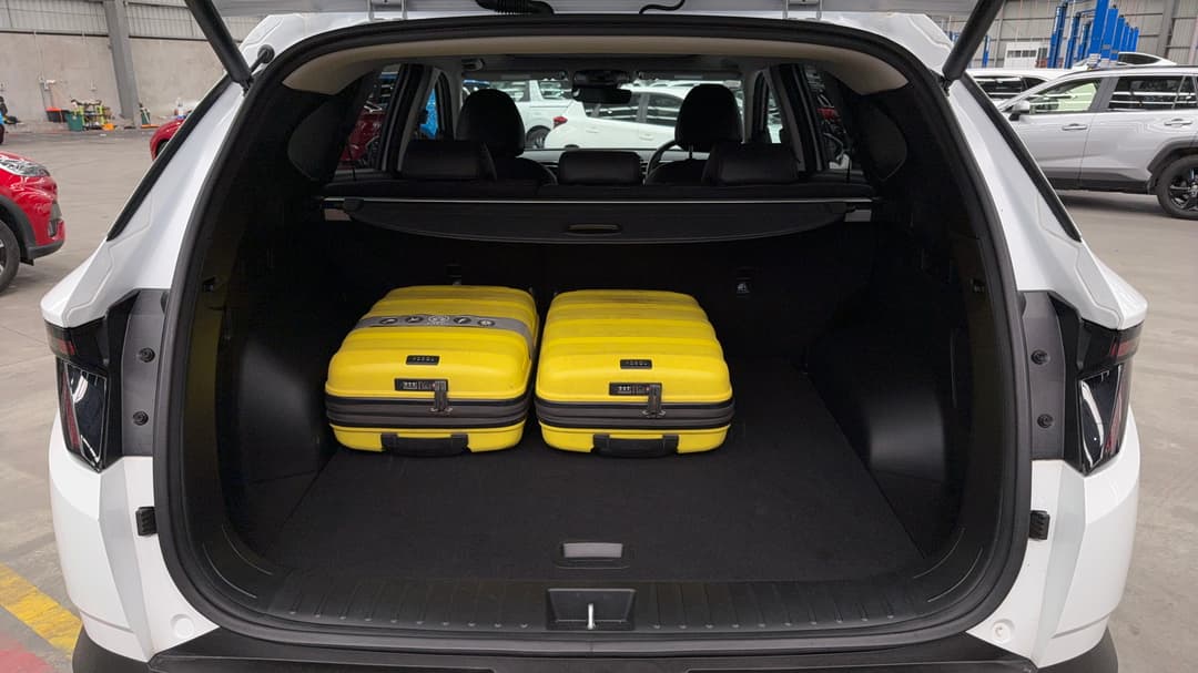 2023 Hyundai Tucson Highlander (AWD), Automatic, 60689 km, Boot Inside View with Luggage