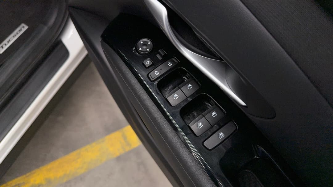 2023 Hyundai Tucson Highlander (AWD), Automatic, 60689 km, Drivers Side Door Panel Controls