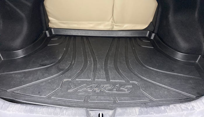 2018 Toyota YARIS G CVT, Petrol, Automatic, 68,950 km, Boot Inside
