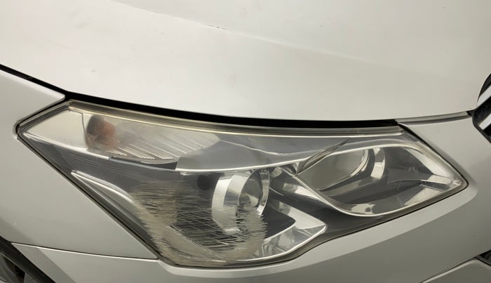 2016 Maruti Ciaz ZXI+, Petrol, Manual, 73,697 km, Right headlight - Minor scratches