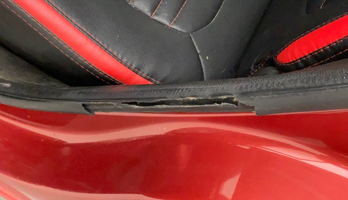 2018 Renault Kwid RXL, Petrol, Manual, 17,047 km, Rear left door - Beading has minor damage