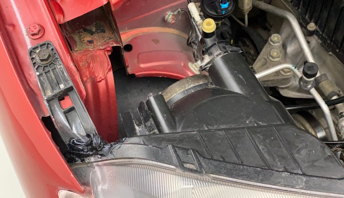 2018 Renault Kwid RXL, Petrol, Manual, 17,047 km, Right headlight - Clamp has minor damage