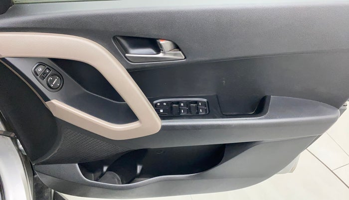 2015 Hyundai Creta SX PLUS 1.6 PETROL, Petrol, Manual, 81,642 km, Driver Side Door Panels Control