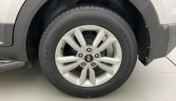 2015 Hyundai Creta SX PLUS 1.6 PETROL, Petrol, Manual, 81,642 km, Left Rear Wheel