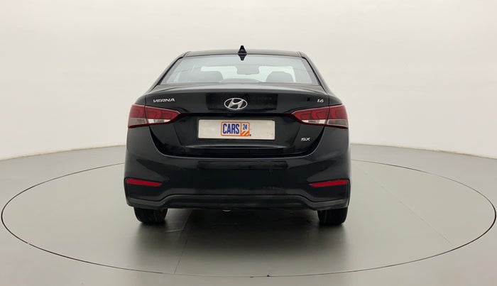 2018 Hyundai Verna 1.6 VTVT SX (O) AT, Petrol, Automatic, 33,112 km, Back/Rear