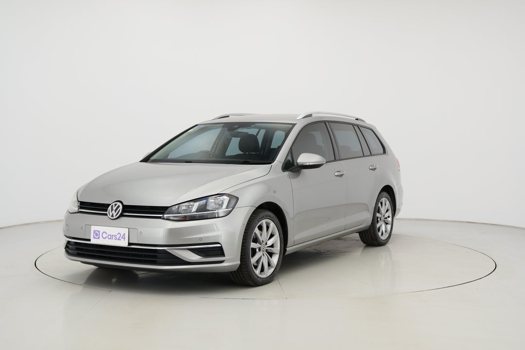 2018 Volkswagen Golf 110 Tsi Comfortline, Automatic, 84471 km, Left Front Diagonal (45- Degree) View