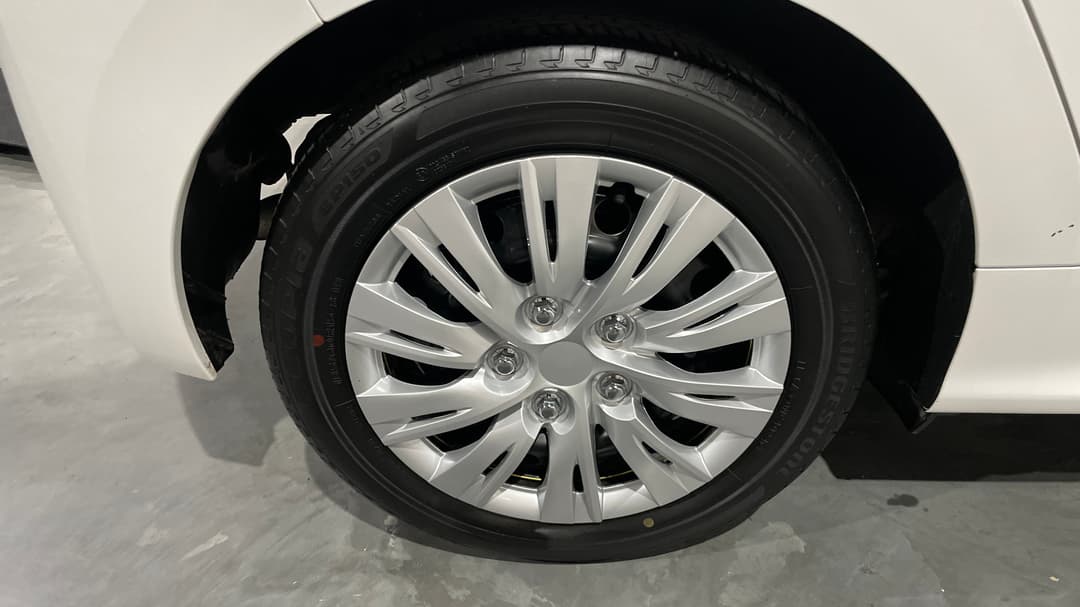 2024 Toyota Yaris Ascent Sport Hybrid, Automatic, 32050 km, Right Rear Wheel