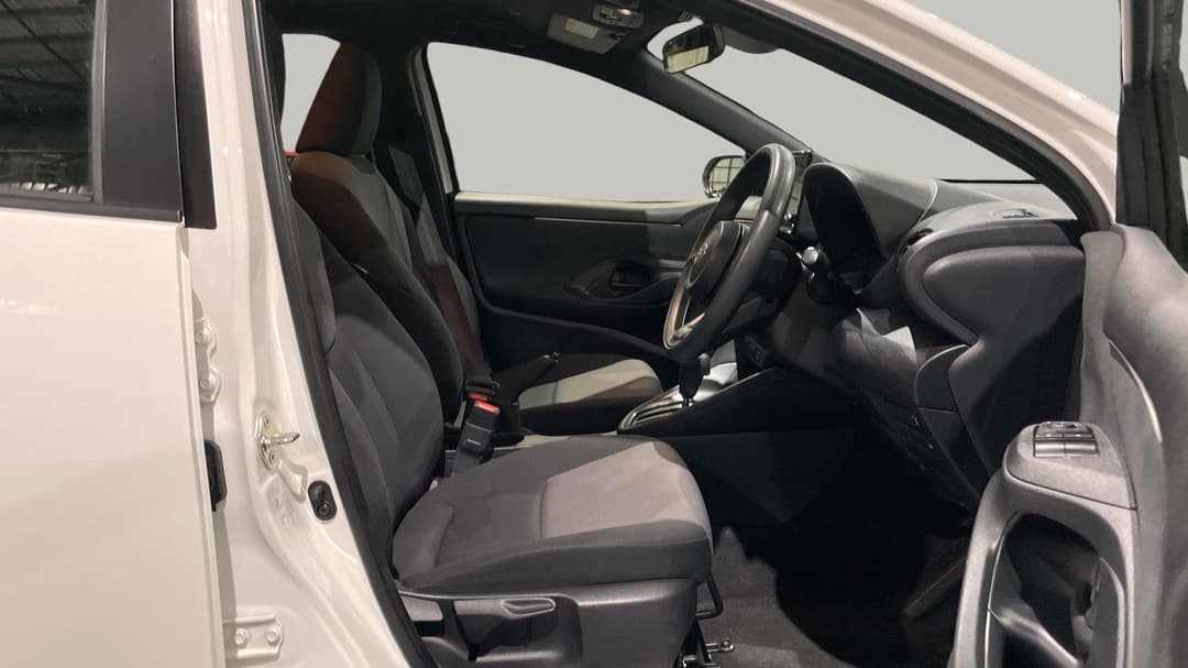 2024 Toyota Yaris Ascent Sport Hybrid, Automatic, 32050 km, Right Side Front Door Cabin View