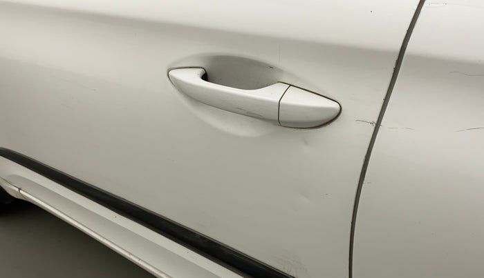 2018 Hyundai Elite i20 ASTA 1.2, Petrol, Manual, 44,165 km, Front passenger door - Slightly dented