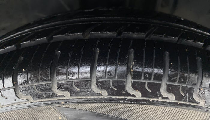 2018 Datsun Redi Go T (O), Petrol, Manual, 8,560 km, Right Front Tyre Tread