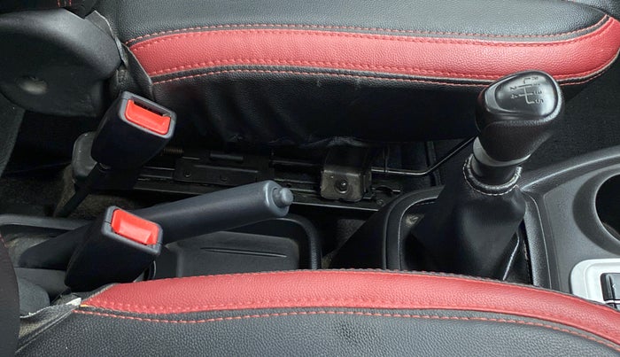 2018 Datsun Redi Go T (O), Petrol, Manual, 8,560 km, Gear Lever