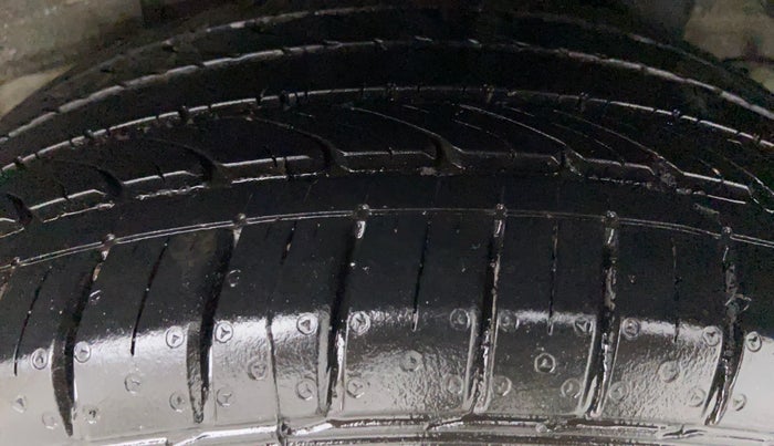 2015 Hyundai Elite i20 SPORTZ (O) 1.2, Petrol, Manual, 66,692 km, Left Rear Tyre Tread