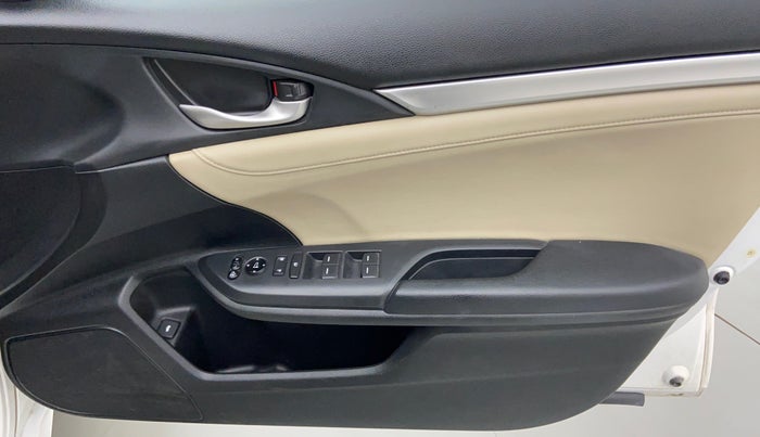 2020 Honda Civic ZX CVT PETROL, Petrol, Automatic, 30,506 km, Driver Side Door Panels Control