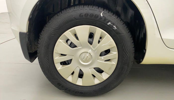 2013 Maruti Swift VXI, Petrol, Manual, 21,150 km, Right Rear Wheel