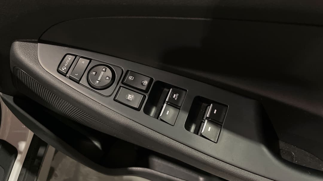 2020 Hyundai Tucson Elite (2WD), Automatic, 82938 km, Drivers Side Door Panel Controls