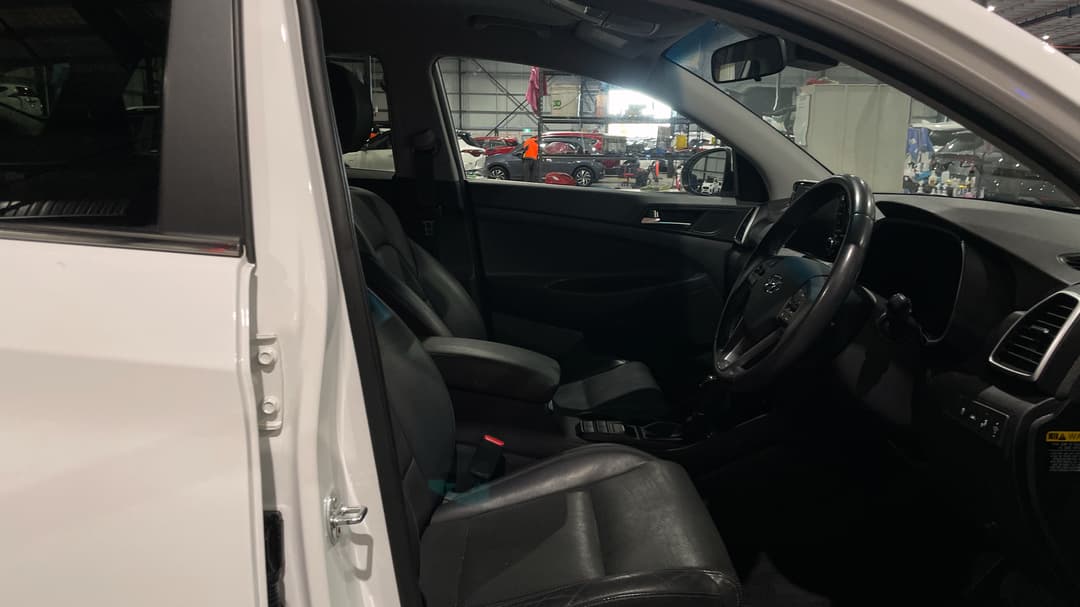 2020 Hyundai Tucson Elite (2WD), Automatic, 82938 km, Right Side Front Door Cabin View