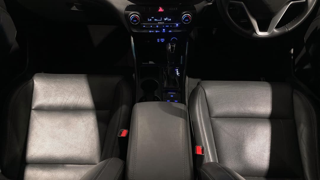 2020 Hyundai Tucson Elite (2WD), Automatic, 82938 km, Center Console