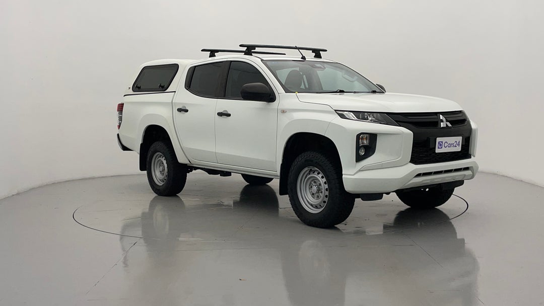 Right Front Diagonal (45- Degree) View