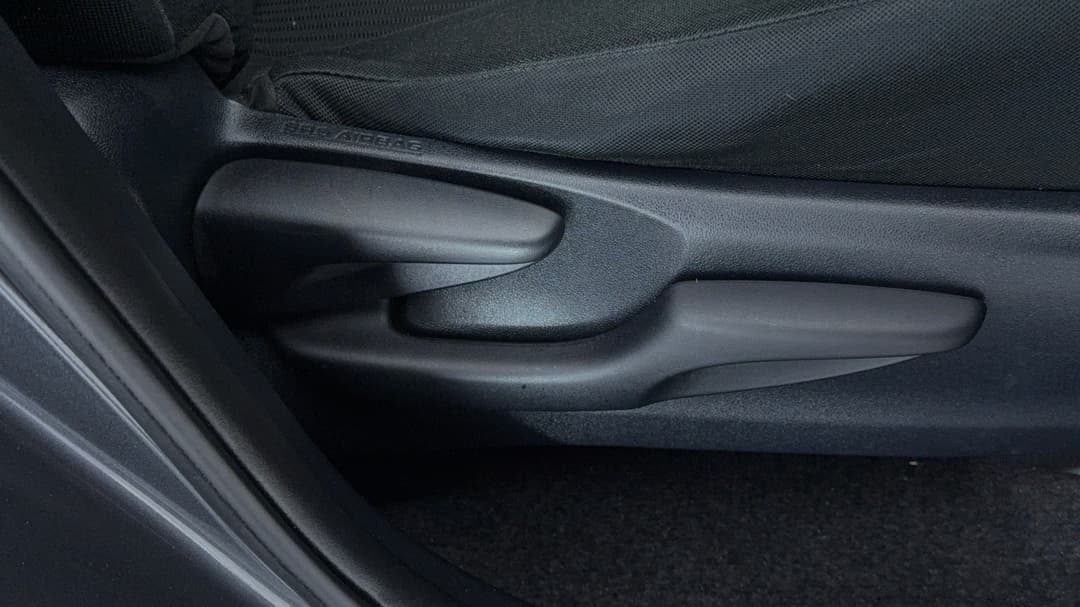 2018 Toyota RAV4 Gx (2WD), Automatic, 139062 km, Drivers Side Adjustment Panel