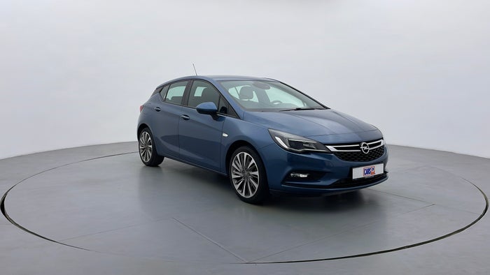 Opel Astra-Right Front Diagonal (45- Degree) View