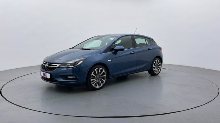 Opel Astra-Left Front Diagonal (45- Degree) View
