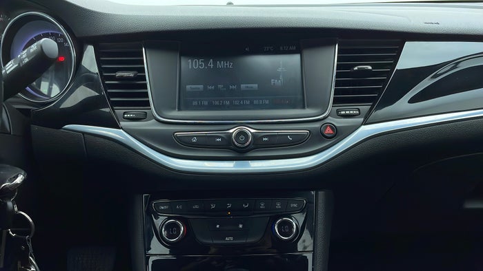 Opel Astra-Center Console