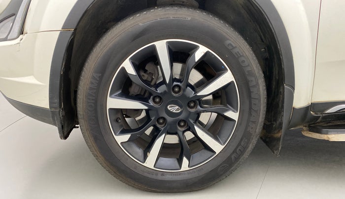 2019 Mahindra XUV500 W11(O), Diesel, Manual, 53,937 km, Left Front Wheel