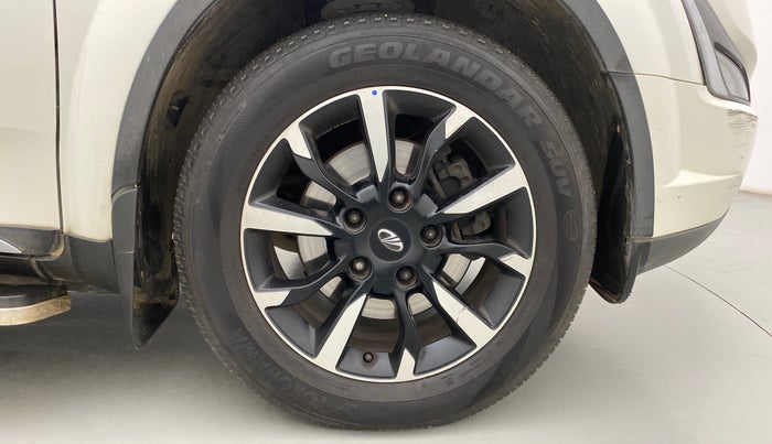 2019 Mahindra XUV500 W11(O), Diesel, Manual, 53,937 km, Right Front Wheel