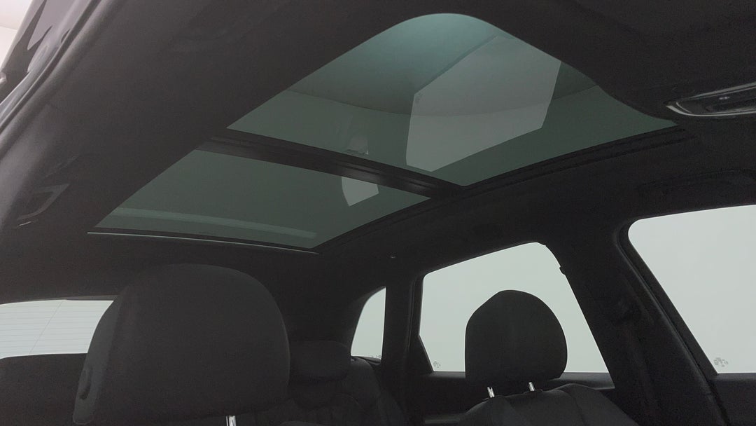 Interior Sunroof/Moonroof