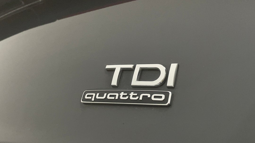 Badge (Boot Right Side)