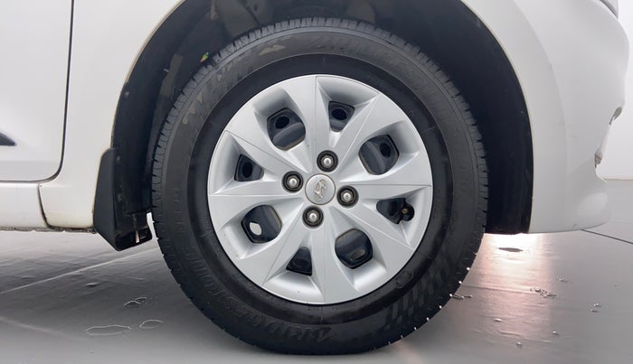 2016 Hyundai Elite i20 SPORTZ 1.2, Petrol, Manual, 85,147 km, Right Front Tyre