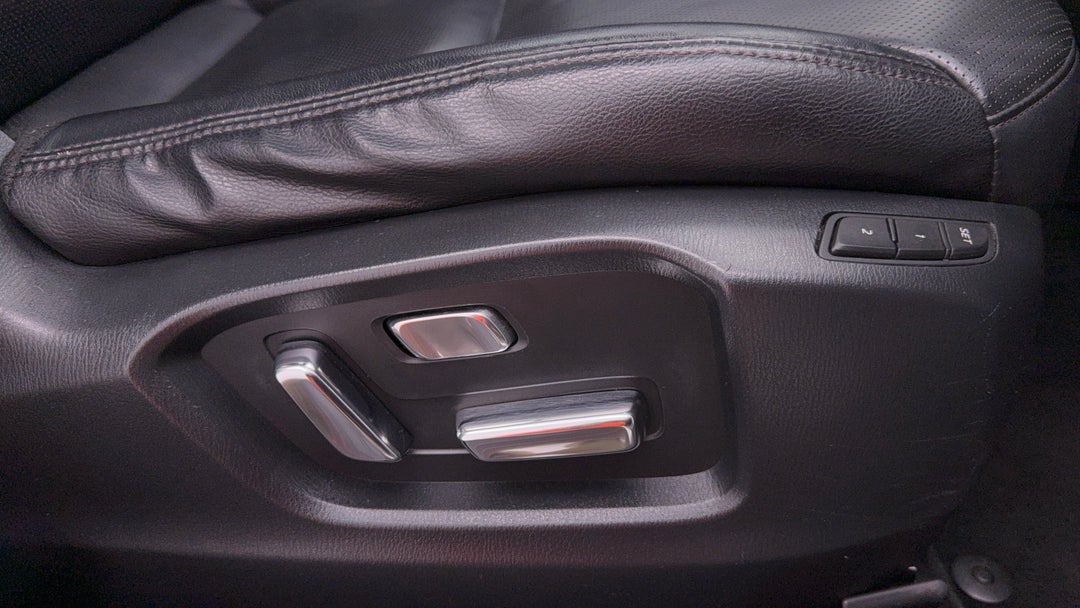 2018 Mazda CX-9 Azami (AWD) (5yr), Automatic, 111289 km, Drivers Side Adjustment Panel