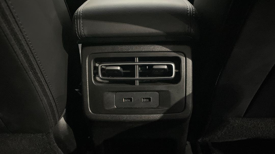 2025 GWM Cannon Lux (4x4), Automatic, 8742 km, Rear A/C Vent