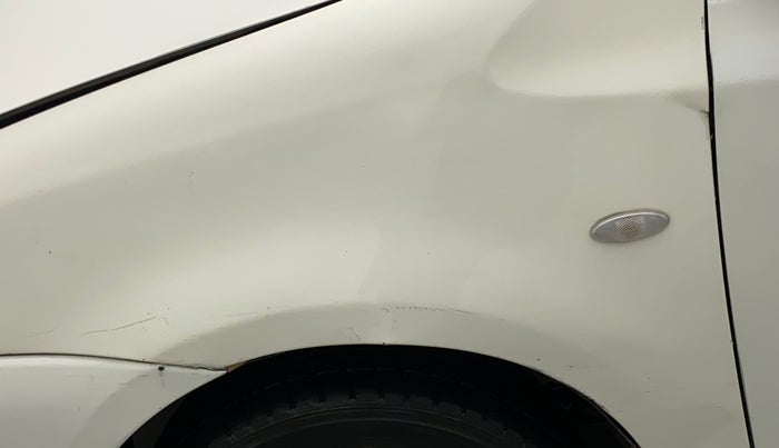 2015 Toyota Etios Liva G, Petrol, Manual, 56,351 km, Left fender - Minor scratches