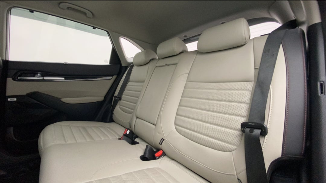 Right Side Rear Door Cabin