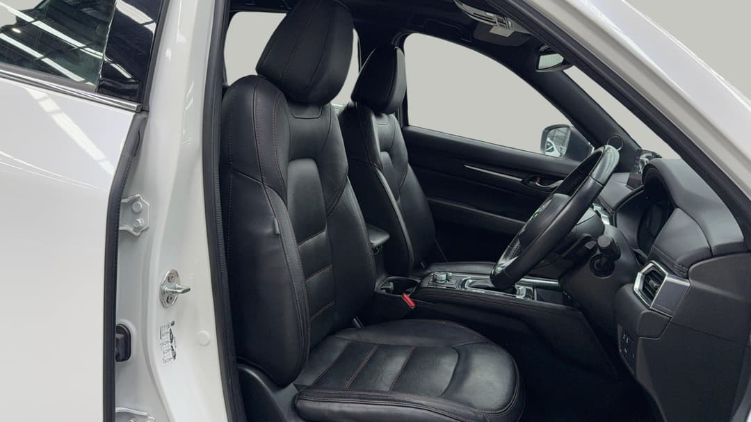 2022 Mazda CX-5 Gt Sp (AWD), Automatic, 98819 km, Right Side Front Door Cabin View