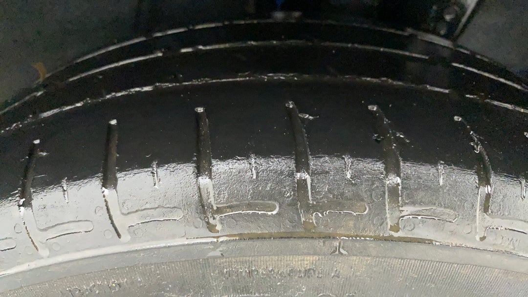 Left Rear Tyre Tread