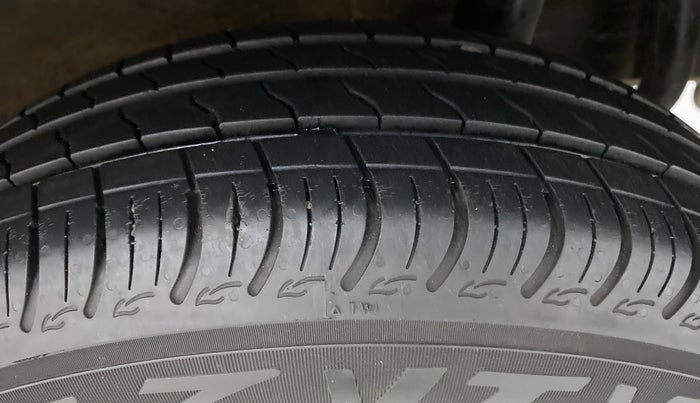 2021 Maruti S PRESSO VXI CNG, CNG, Manual, 15,280 km, Left Rear Tyre Tread