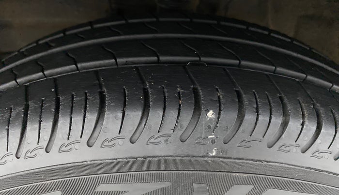 2021 Maruti S PRESSO VXI CNG, CNG, Manual, 15,280 km, Left Front Tyre Tread