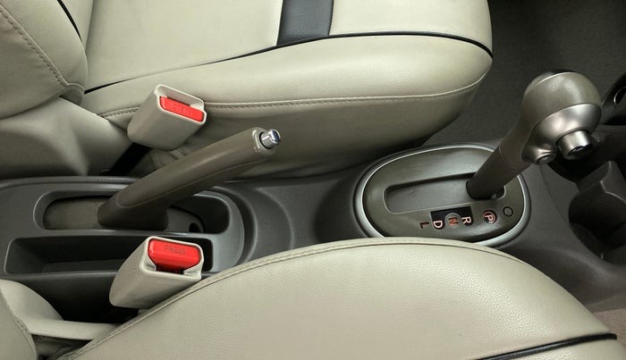 2016 Nissan Micra XV CVT, Petrol, Automatic, 20,724 km, Gear Lever