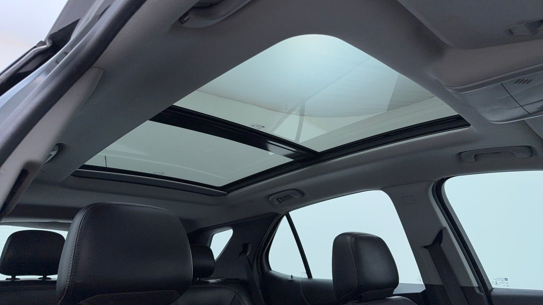 Interior Sunroof/Moonroof