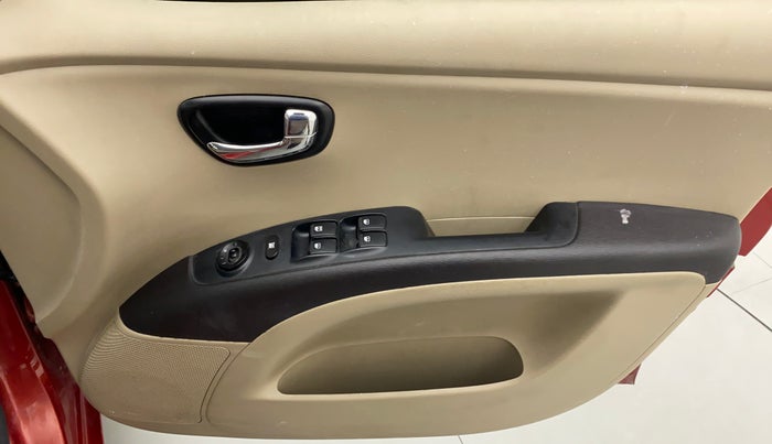2012 Hyundai i10 SPORTZ 1.2 AT KAPPA2, Petrol, Automatic, 31,618 km, Driver Side Door Panels Control