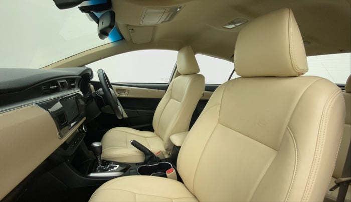 2016 Toyota Corolla Altis VL CVT PETROL, Petrol, Automatic, 76,370 km, Right Side Front Door Cabin