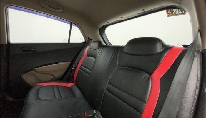 2015 Hyundai Grand i10 MAGNA 1.2 KAPPA VTVT, Petrol, Manual, 44,308 km, Right Side Rear Door Cabin