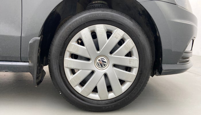 2016 Volkswagen Ameo COMFORTLINE 1.2, Petrol, Manual, 65,306 km, Right Front Wheel