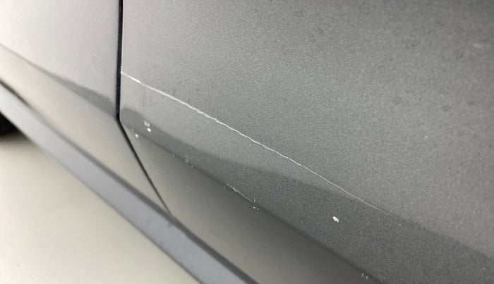 2016 Volkswagen Ameo COMFORTLINE 1.2, Petrol, Manual, 65,306 km, Driver-side door - Minor scratches