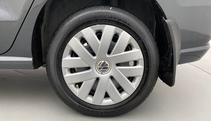 2016 Volkswagen Ameo COMFORTLINE 1.2, Petrol, Manual, 65,306 km, Left Rear Wheel