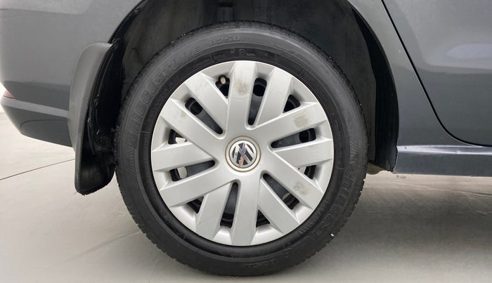 2016 Volkswagen Ameo COMFORTLINE 1.2, Petrol, Manual, 65,306 km, Right Rear Wheel