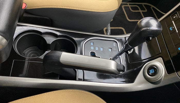 2019 Mahindra XUV500 W9 AT, Diesel, Automatic, 53,774 km, Gear Lever