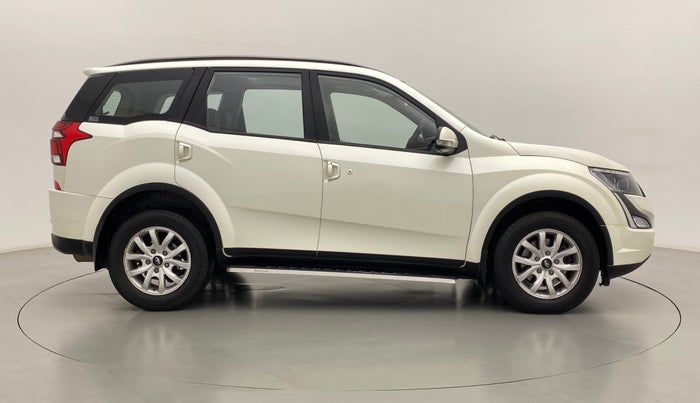 2019 Mahindra XUV500 W9 AT, Diesel, Automatic, 53,774 km, Right Side View